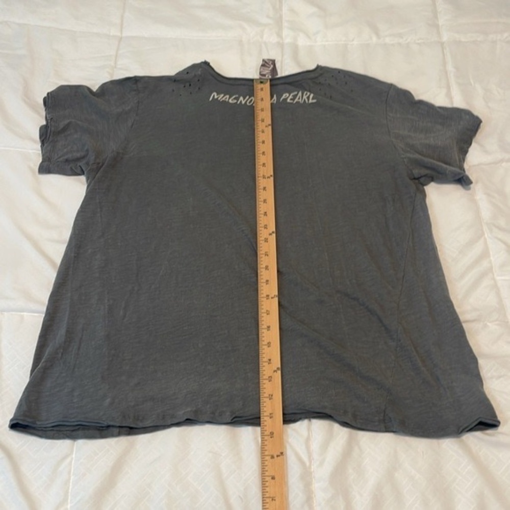 Magnolia Pearl Sovereign Heart T-shirt - Picture 5 of 9